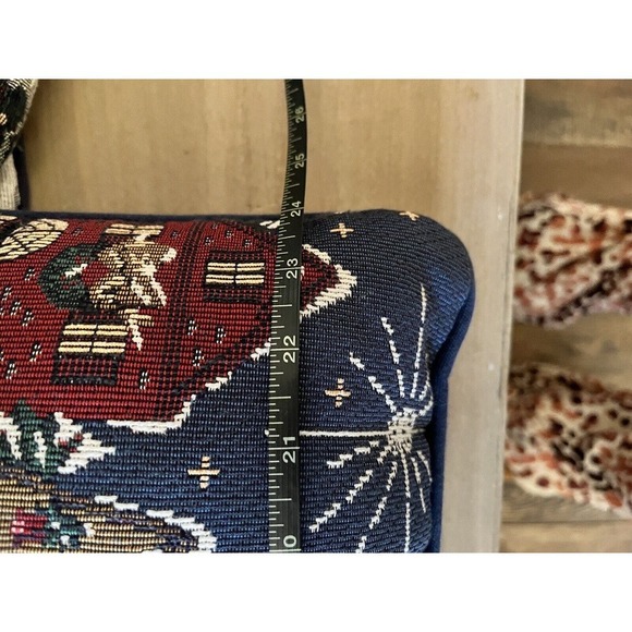 Christmas Tapestry Pillow 15x15 & 24x12 Town Scene Newport Embroidery - Picture 5 of 8